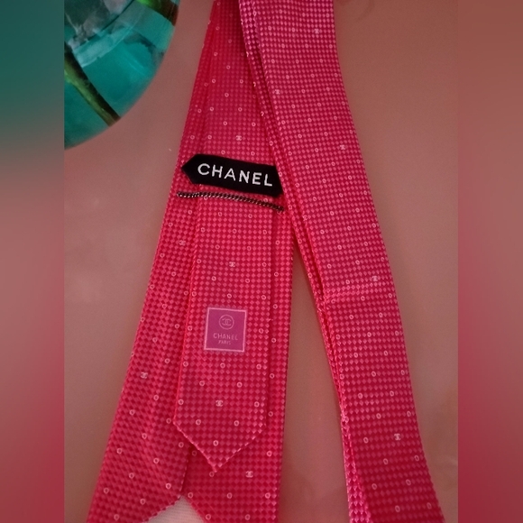 Chanel Pink Baby CC Tie - Picture 6 of 7